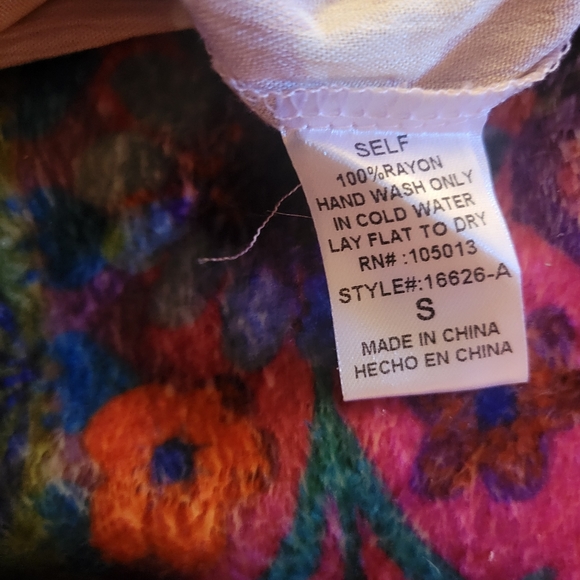 2/$15 Savanna Jane Boho Chic Top, S, Purple Leopard, Floral Embroidery, NWT - Picture 15 of 15